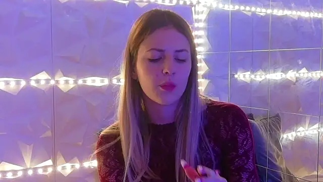 Snapshot of Aishha_ chatting on November 25, 2025, 6:02 am Aishha online show from November 25, 2025, 6:02 am