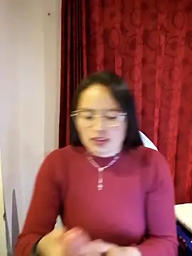 Snapshot of Daliz_Leon chatting on November 10, 2025, 10:53 pm Daliz Leon online show from November 10, 2025, 10:53 pm