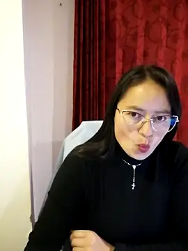 Snapshot of Daliz_Leon chatting on November 25, 2025, 1:16 am Daliz Leon online show from November 25, 2025, 1:16 am