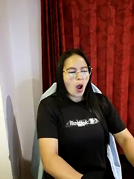 Snapshot of Daliz_Leon chatting on November 26, 2025, 11:17 pm Daliz Leon online show from November 26, 2025, 11:17 pm