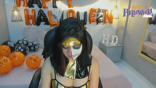 Snapshot of Julieth_brown_ chatting on October 31, 2025, 9:05 pm Julieth brown online show from October 31, 2025, 9:05 pm