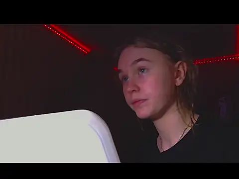 bellameow88 online show from December 18, 2025, 11:38 am