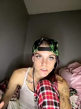 Snapshot of ittybittymeryssa chatting on November 17, 2025, 6:14 pm ittybittymeryssa online show from November 17, 2025, 6:14 pm