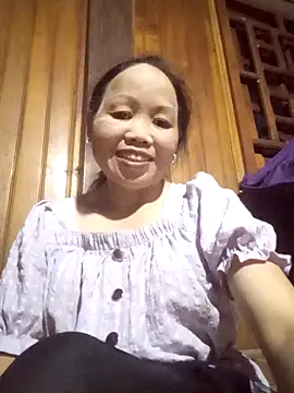  YooY  online show from September 25, 2025, 1:04 pm