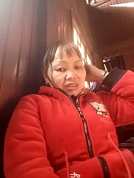  YooY  online show from November 22, 2025, 1:48 am