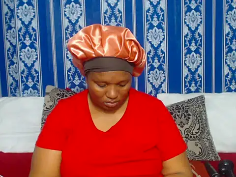 JUICEYLIPS333 online show from November 20, 2025, 6:13 am