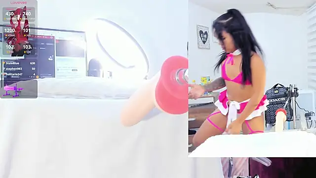 Snapshot of Rosy_Emely chatting on October 4, 2025, 9:40 am Rosy Emely online show from October 4, 2025, 9:40 am