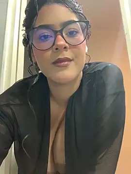 Snapshot of caritobeachdh chatting on November 24, 2025, 4:56 am caritobeachdh online show from November 24, 2025, 4:56 am