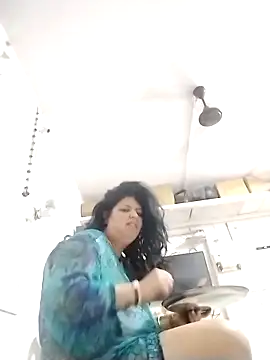 Snapshot of Jann_Riya333 chatting on November 16, 2025, 3:28 pm Jann Riya333 online show from November 16, 2025, 3:28 pm