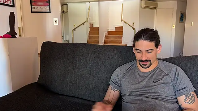 Snapshot of lenruy chatting on October 26, 2025, 7:53 pm lenruy online show from October 26, 2025, 7:53 pm