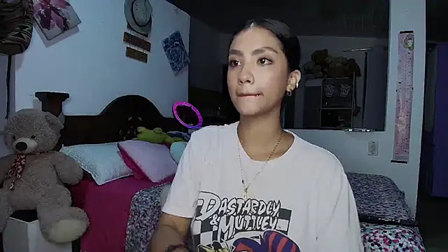 Snapshot of mia_yireth chatting on September 20, 2025, 12:22 am mia yireth online show from September 20, 2025, 12:22 am