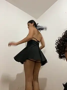 Snapshot of Nezuko-uWux chatting on September 20, 2025, 2:12 am Nezuko-uWux online show from September 20, 2025, 2:12 am