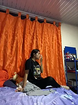 Snapshot of Nezuko-uWux chatting on September 21, 2025, 12:01 am Nezuko-uWux online show from September 21, 2025, 12:01 am