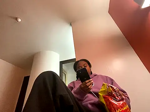 princesslivv online show from November 5, 2025, 12:43 am