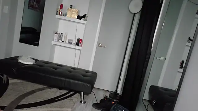 Snapshot of SLANGONDEMHOES chatting on September 12, 2025, 4:45 am SLANGONDEMHOES online show from September 12, 2025, 4:45 am