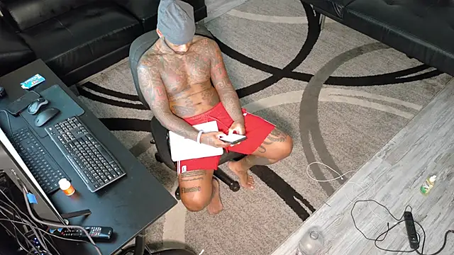 Snapshot of SLANGONDEMHOES chatting on September 19, 2025, 9:15 pm SLANGONDEMHOES online show from September 19, 2025, 9:15 pm