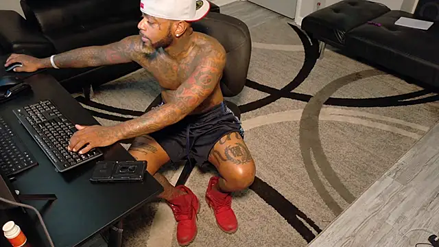 Snapshot of SLANGONDEMHOES chatting on September 20, 2025, 5:36 pm SLANGONDEMHOES online show from September 20, 2025, 5:36 pm