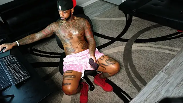 Snapshot of SLANGONDEMHOES chatting on October 4, 2025, 5:33 pm SLANGONDEMHOES online show from October 4, 2025, 5:33 pm