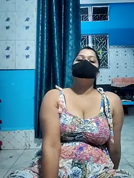 Snapshot of Hottie_couple69 chatting on October 8, 2025, 6:05 pm Hottie couple69 online show from October 8, 2025, 6:05 pm