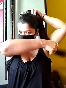 Snapshot of Hottie_couple69 chatting on October 11, 2025, 5:17 am Hottie couple69 online show from October 11, 2025, 5:17 am