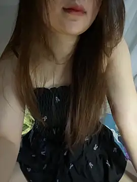 Hinne07 online show from September 15, 2025, 11:38 pm