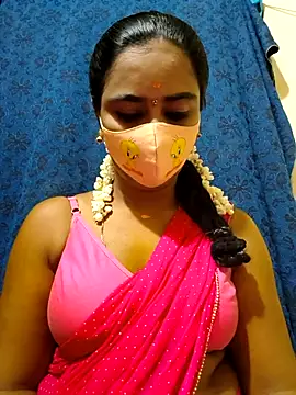 mini-queen online show from November 16, 2025, 8:42 am