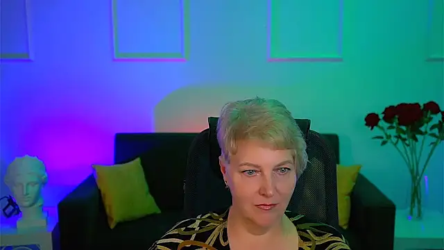 MaryMogan online show from October 6, 2025, 8:23 am