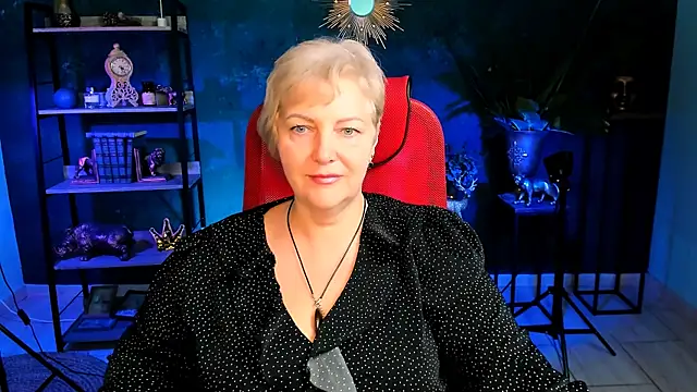 MaryMogan online show from October 27, 2025, 5:00 am