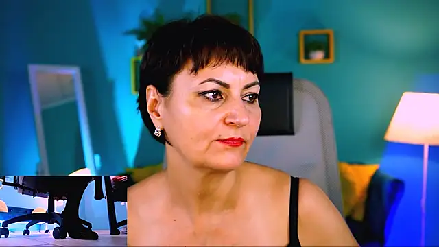 HelenBeler online show from November 18, 2025, 5:12 am