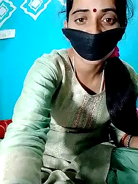 Pahadi couple online show from November 9, 2025, 7:39 am