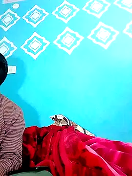 Pahadi couple online show from November 14, 2025, 7:18 am