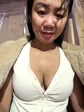 Snapshot of Binjt chatting on October 14, 2025, 9:37 pm Binjt online show from October 14, 2025, 9:37 pm