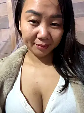 Snapshot of Binjt chatting on October 30, 2025, 12:01 am Binjt online show from October 30, 2025, 12:01 am