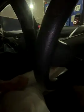 stressreliever94 online show from November 28, 2025, 6:49 am