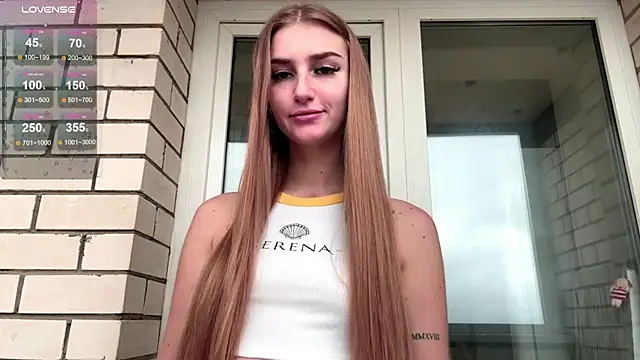 Snapshot of SweetJinny88 chatting on November 11, 2025, 8:36 am SweetJinny88 online show from November 11, 2025, 8:36 am