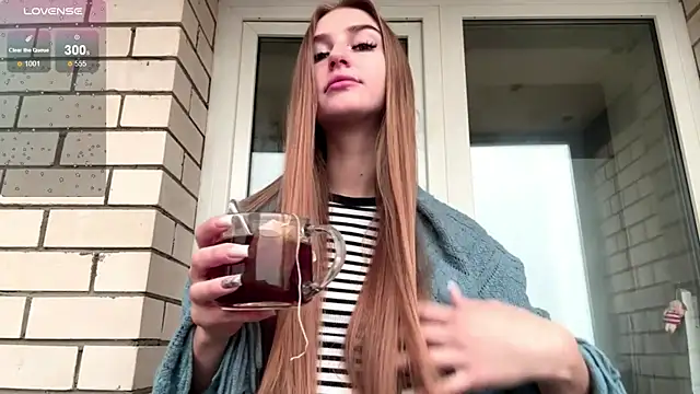 Snapshot of SweetJinny88 chatting on November 27, 2025, 8:16 am SweetJinny88 online show from November 27, 2025, 8:16 am