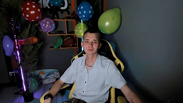 Snapshot of TimBlaks chatting on September 9, 2025, 4:50 pm TimBlaks online show from September 9, 2025, 4:50 pm