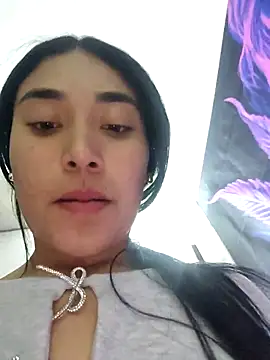 Snapshot of AmberGold- chatting on September 15, 2025, 11:49 pm AmberGold- online show from September 15, 2025, 11:49 pm