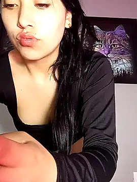 Snapshot of AmberGold- chatting on October 19, 2025, 8:59 am AmberGold- online show from October 19, 2025, 8:59 am
