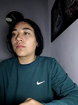 Snapshot of AmberGold- chatting on November 4, 2025, 9:19 am AmberGold- online show from November 4, 2025, 9:19 am