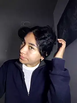 Snapshot of AmberGold- chatting on November 5, 2025, 9:20 am AmberGold- online show from November 5, 2025, 9:20 am