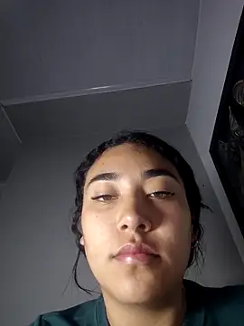 Snapshot of AmberGold- chatting on November 14, 2025, 9:41 am AmberGold- online show from November 14, 2025, 9:41 am