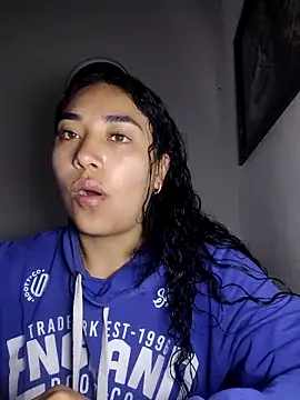 Snapshot of AmberGold- chatting on November 26, 2025, 7:53 am AmberGold- online show from November 26, 2025, 7:53 am