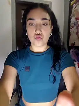 Snapshot of AmberGold- chatting on November 27, 2025, 10:34 pm AmberGold- online show from November 27, 2025, 10:34 pm