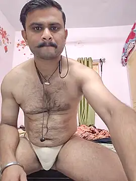 Snapshot of Frvgggghh chatting on December 16, 2025, 9:03 am Frvgggghh online show from December 16, 2025, 9:03 am