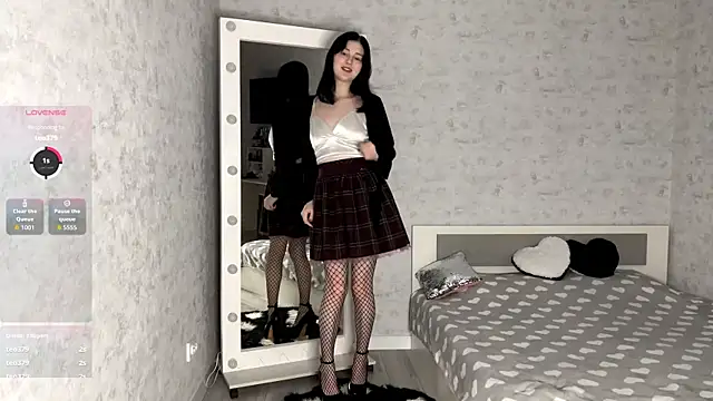 FakeLamb online show from November 22, 2025, 9:14 pm