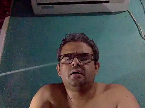 Snapshot of Katracho6969 chatting on October 25, 2025, 4:53 am Katracho6969 online show from October 25, 2025, 4:53 am