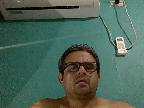 Snapshot of Katracho6969 chatting on October 26, 2025, 3:45 am Katracho6969 online show from October 26, 2025, 3:45 am