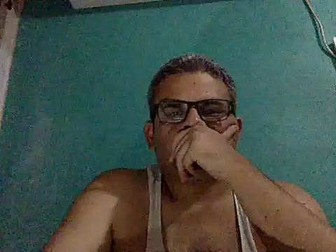 Snapshot of Katracho6969 chatting on November 6, 2025, 1:06 am Katracho6969 online show from November 6, 2025, 1:06 am