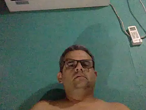 Snapshot of Katracho6969 chatting on November 10, 2025, 4:22 am Katracho6969 online show from November 10, 2025, 4:22 am